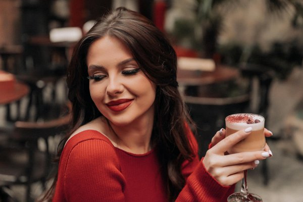 Quelles astuces pour porter des jupes en tulle sans paraître costumée?